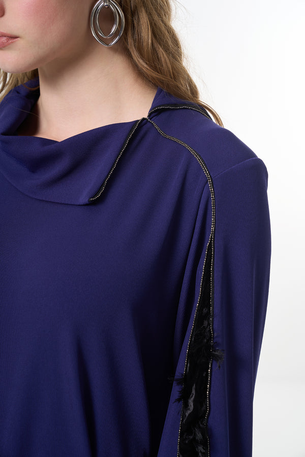 Kadife Detaylı Elbise