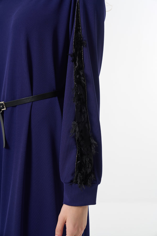 Kadife Detaylı Elbise