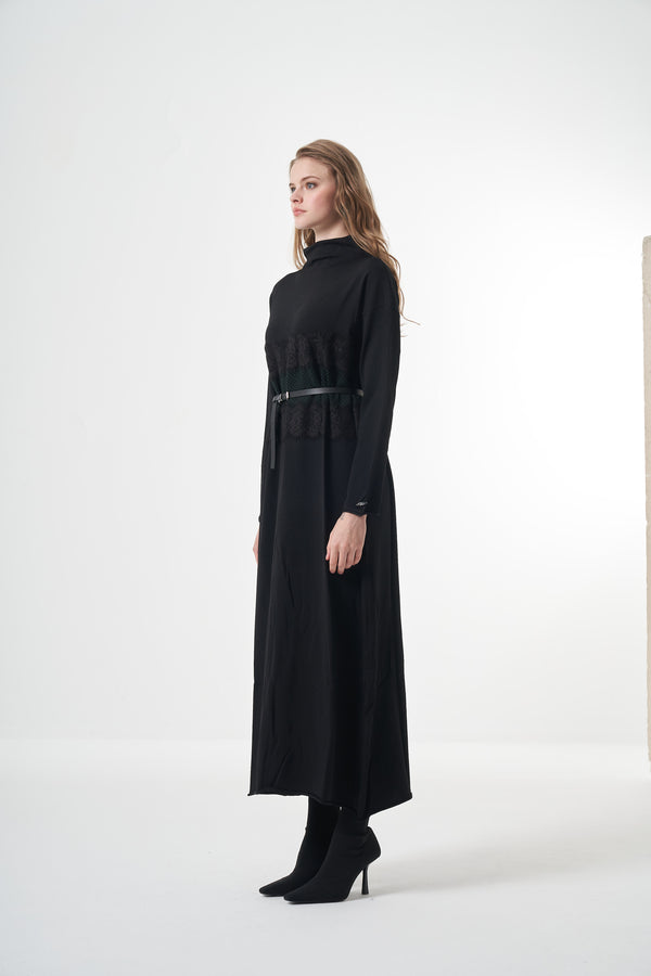 Triko Dantel Detaylı Elbise