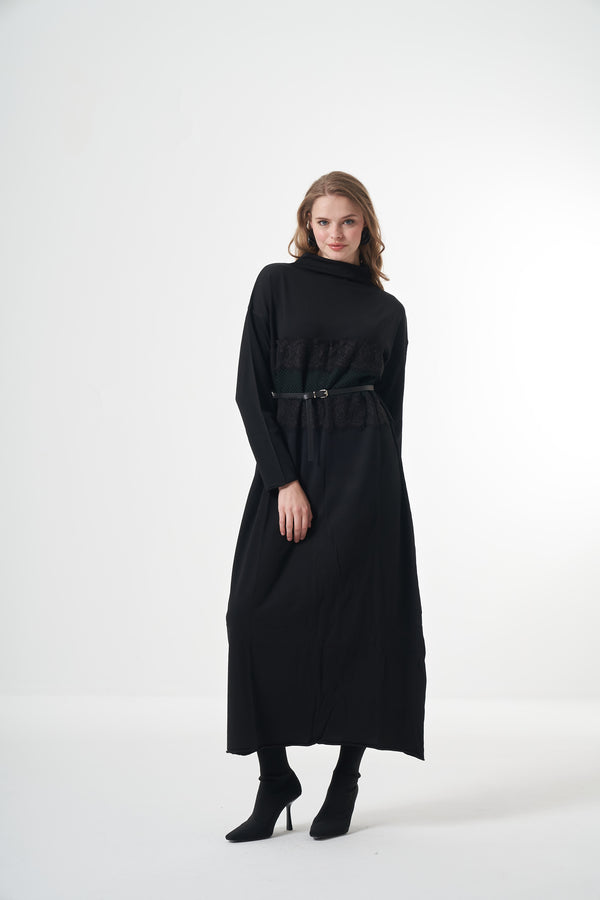 Triko Dantel Detaylı Elbise