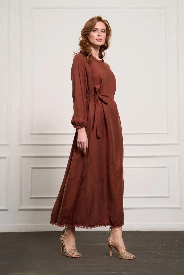 Dantel Detaylı Keten Elbise